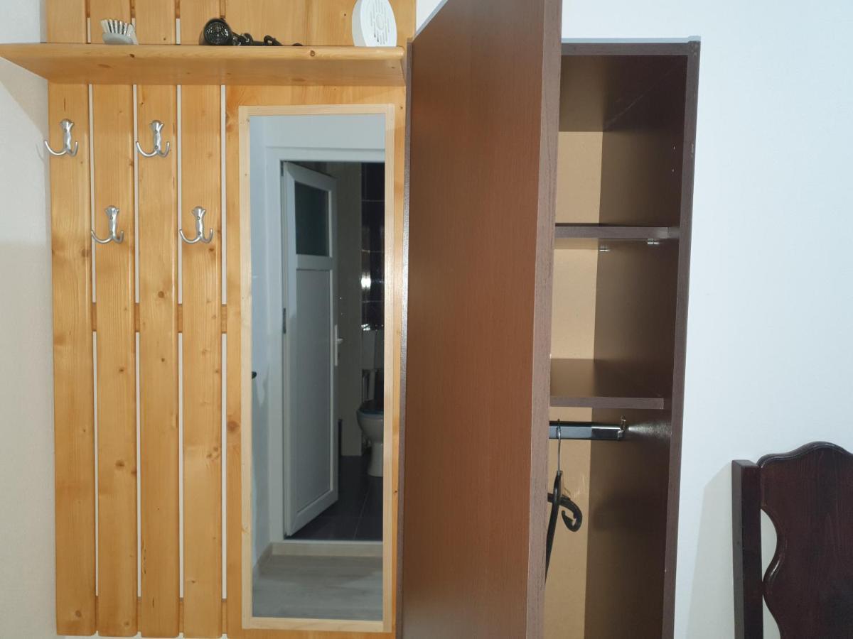 Pensiunea Ronicson Milostea Exterior foto