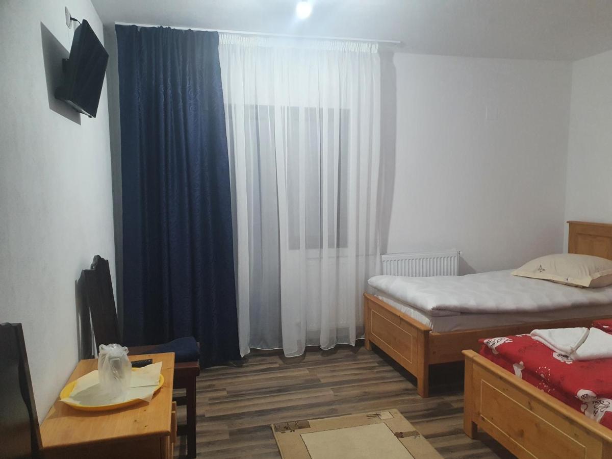 Pensiunea Ronicson Milostea Exterior foto